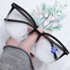 新品★安心のメルカリ便☆伊達メガネ☆ブラック&ホワイト