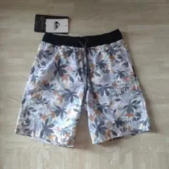QUIKSILVER 花柄 サーフパンツ　水着　 130
