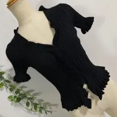 リブ編みフリル付きブラック半袖カーディガン