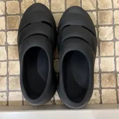 UGG 厚底サンダル　即日発送