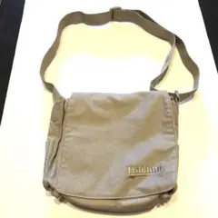ショルダーバッグ
