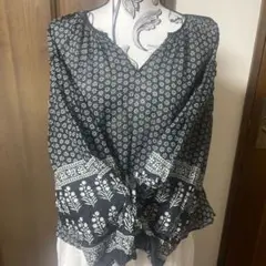長袖ブラウス❤️