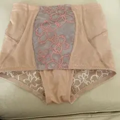 Item thumbnail for item 62d4f7fe-584c-4c74-a634-5264c8e032cd