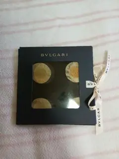 新品・未使用！BVLGARIシルクハンカチ　箱付き