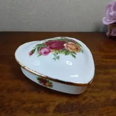 ロイヤルアルバート オールドカントリーローズ ハート型小物入れ