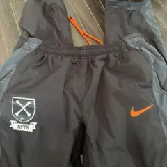 NIKE サッカー ウーブンパンツ シャカシャカ Mサイズ ブラック系