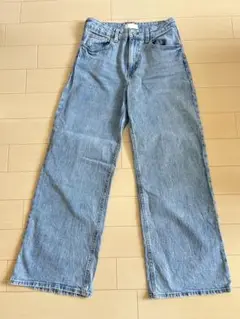 H＆M ストレートデニムパンツ