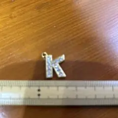ゴールドメッキ アルファベットKチャーム