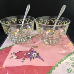 ストロベリー柄 デザートカップ 2個いちごスプーン　レトロランチクロスセット