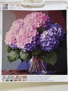 ダイヤモンドアート完成品　約25×25（余白含まず）