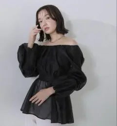 NATURAL BEAUTY BASIC シアーギャザーペプラムブラウス S