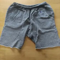 Champion グレー ハーフパンツ