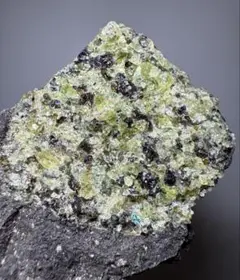 湖北省産　ペリドット　原石　天然石