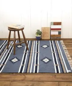 【BAYFLOW】トライバルカットシャトルラグ 130×180
