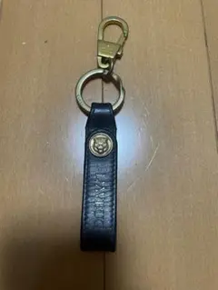 極美品 GUCCI レザー キーリング 黒 アニマリエ タイガー 金金具 極美品 GUCCI レザー キーリング 黒 アニマリエ タイガー 金金具