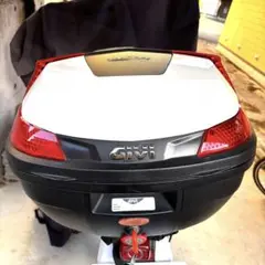 Item thumbnail for item f6a272d2-7719-4551-ba9c-12cdfd2b6919