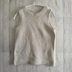 美品【GRL】グレイル　ニットベスト　M　シンプル　カジュアル　クリーム色