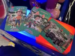 パウパトロール　チェイスと一緒　トラッカー３枚