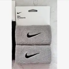 NIKE　ナイキ　ワイドリストバンド　フリーサイズ 新品未使用