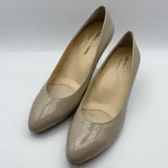 Item thumbnail for item 3d83345f-ea57-4f77-8996-78ec134b70d2