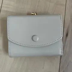 【美品】ライトグレー 三つ折り財布