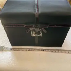 Item thumbnail for item a0f84e4c-de52-43c7-9d65-74cfc9166709