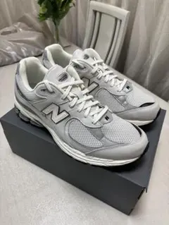 New Balance2002Rグレー スニーカー