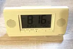 RHYTHM 電波時計 デジタル電子音目覚まし時計 クリーム