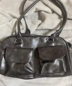 レザー風ハンドバッグ