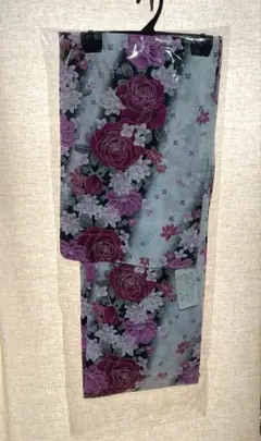 Item thumbnail for item 90443870-2795-467d-804e-7621b9564b44