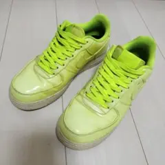 NIKE AIR FORCE 1 '07 LV8 ボルト イエロー 26cm