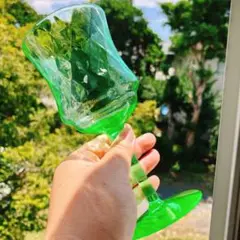 ゴブレット　ウラン　ガラス　ディプレッション　グラス　脚付　コップ　アンティーク