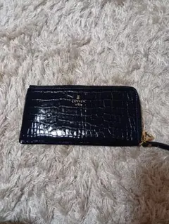 ランバンエナメルレザー財布紺色