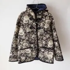 USED 古着 花柄 モノクロ キルティング トグルボタン ジャケット フーディ