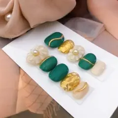 グリーン系 お花のニュアンスショートネイルチップ