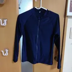 ネイビー 長袖 ジッパー付き ラッシュガード160センチused