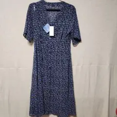 ユニクロ　花柄　シフォンワンピース　前開き　おしゃれ　紺Ｌ