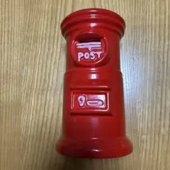 赤い郵便ポスト型貯金箱
