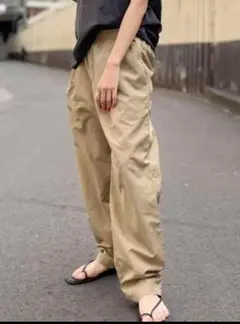 Ungrid ベージュ ナイロンパンツ