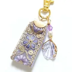 Item thumbnail for item 60c4769e-e788-4739-967a-07a05a93f2a3