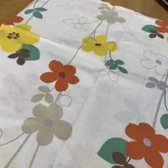 花柄　プリント オレンジイエロー　生地 108cm×145cm