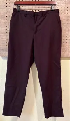 GU バーガンディ スリムフィットパンツ