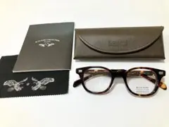 Item thumbnail for item d76ab95d-e4f9-4fdc-b3e2-bfbc6ae477de