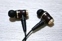 Item thumbnail for item e127c4f9-1fda-4076-a131-43e8731f56d2