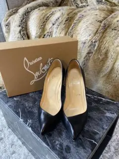 クリスチャンルブタン パンプス