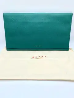 新品・未使用品◆MARNI◆クラッチバッグ 緑 牛革
