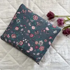 サニタリーポーチ　ハンドメイド（花柄）