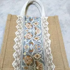 刺繍入りジュートバッグ