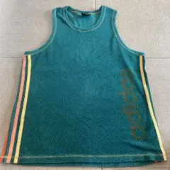 adidasベロアタンクトップ