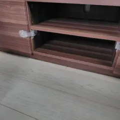 テレビ台　コーナー